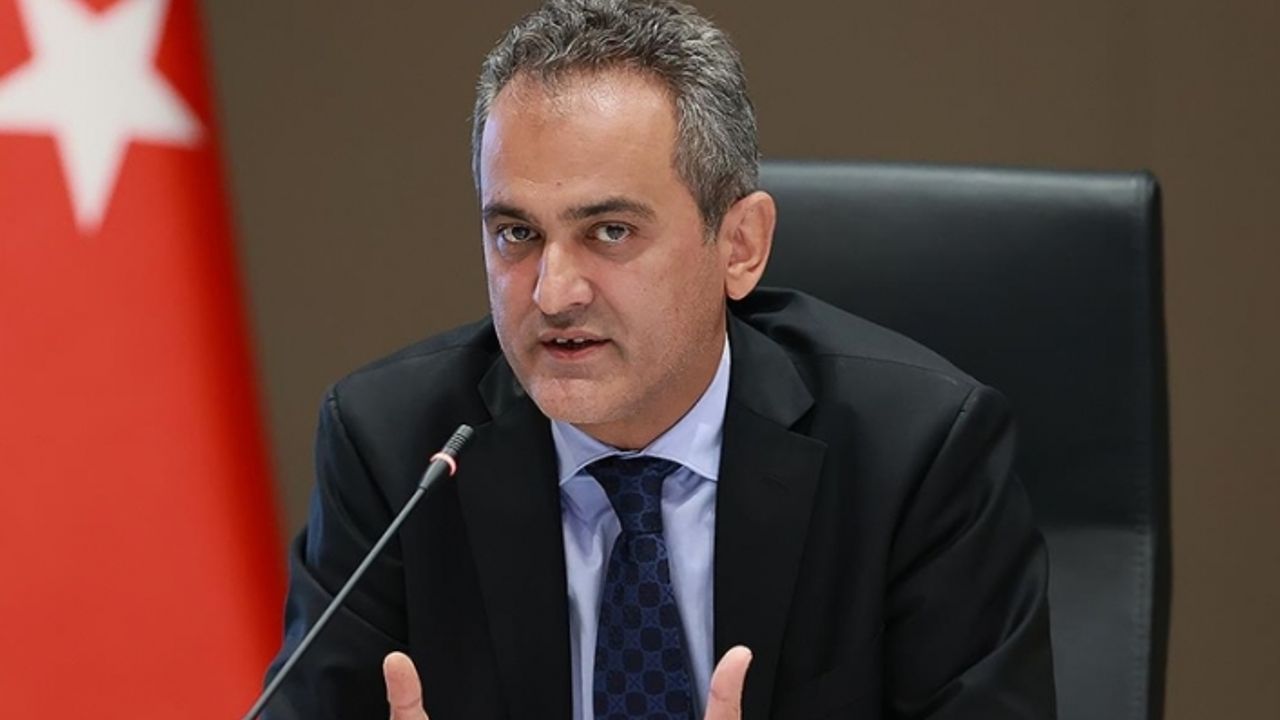 Bu yıl YKS ve LGS'ye girecek öğrenciler 2. dönem konularından muaf tutulacak