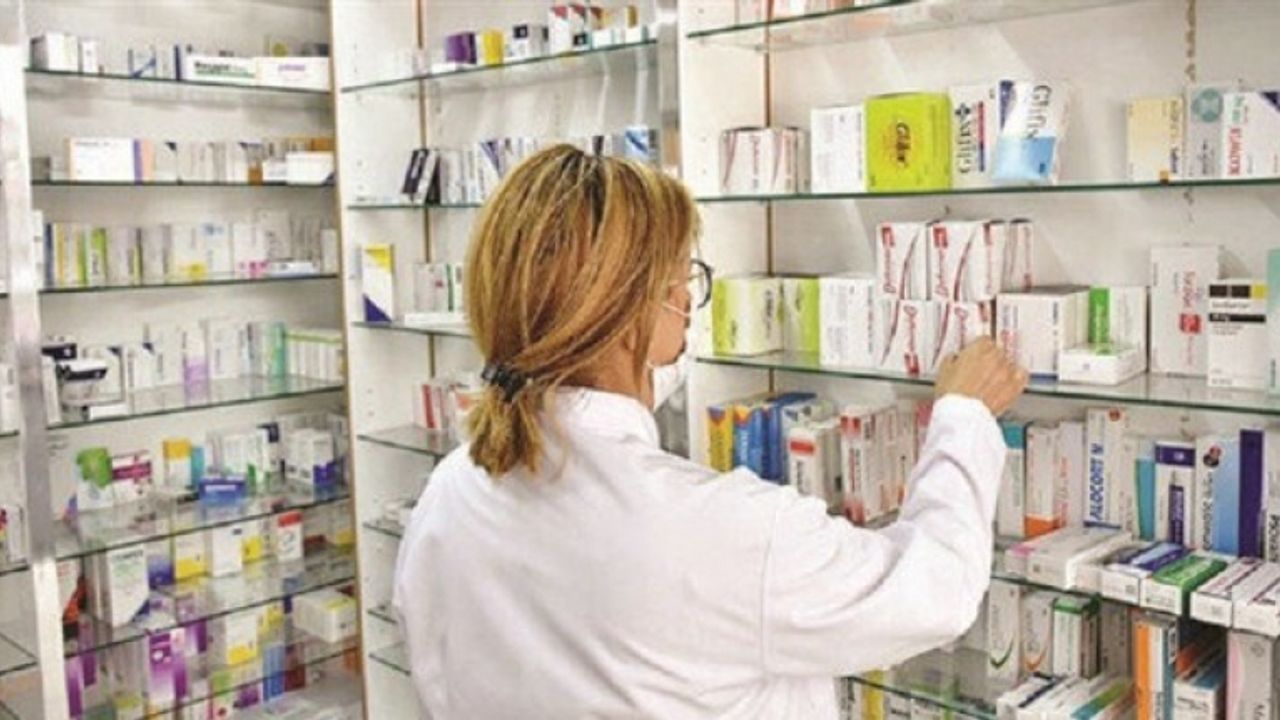 Eczacılık mezunları işsizlik tehlikesiyle karşı karşıya
