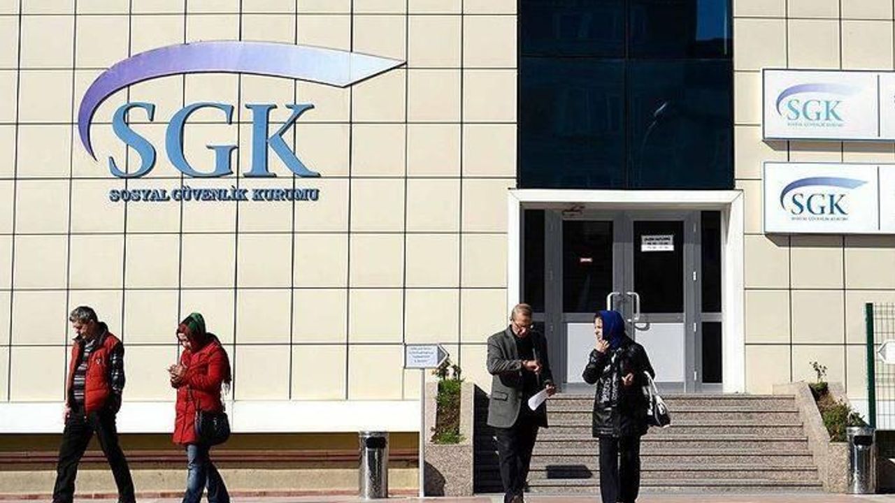 SGK'dan 'staj ve çıraklık mağdurları için EYT toplantısı' iddialarına yalanlama: 'Kesinlikle gerçeği yansıtmamaktadır'