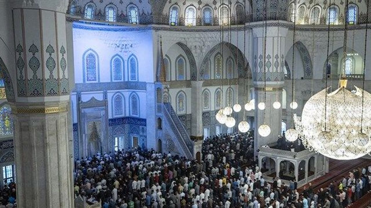 Türkiye Geneli Kurban Bayramı Namazı Vakitleri: İl İl Detaylı Liste