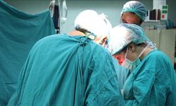 Organ bekleyen 10 hasta için 48 saat ameliyathaneden çıkmadılar