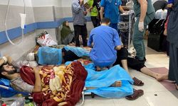 İsrail ordusu hastaları dışarı atıyor