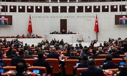 Meclis'te kabul edildi: Babalık izni 5 günden 10 güne çıkarıldı