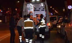 Ambulans ile Otomobil Çarpıştı: Sağlık Çalışanı Yaralandı