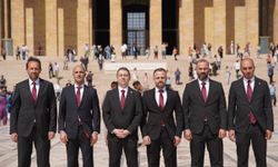 Tıbbiyeliler Sendikası Kuruldu.  İlk Ziyaret Anıtkabir’e