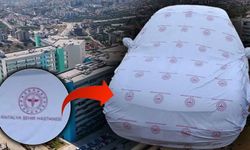 Skandal görüntü! Antalya Şehir Hastanesi’ne ait çarşaf arabaya güneşlik yapıldı!