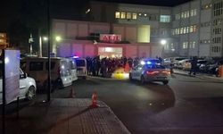  Hastane Acilinde Husumetli Akrabalar Kavga Etti: Bıçaklı Saldırıda Yaralılar Var
