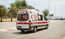 Ambulans şoförü hayatını kaybetti