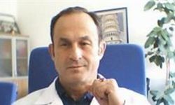Araç kullanırken kalp krizi geçiren profesör hayatını kaybetti