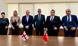 Kemal Memişoğlu Gürcistan'a gitti