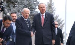 Kulisler hareketlendi! AK Parti yeni ittifak arayışı içinde mi?