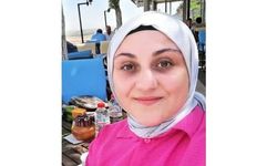 TIR ile otomobil çarpıştı; hemşire Sümeyye öldü