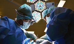 Almanya'da doktorlara sosyal medyada estetik ameliyatı paylaşımı yasağı