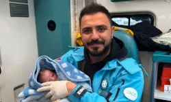Ambulansta doğan bebeğe sağlık personelinin adı verildi