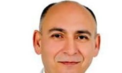 Ameliyat yaptığı sırada kalp krizi geçiren doktor hayatını kaybetti