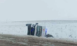 Ambulans Kazası: 3 Sağlık Çalışanı Yaralandı