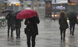 Meteoroloji il il uyardı: Kuvvetli kar yağışı, fırtına ve sağanak bekleniyor