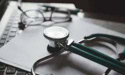 Doktora 77 milyon lira malpraktis cezası