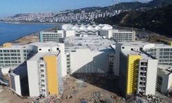 İddia: Trabzon Şehir Hastanesi’nin denize doğru kayıyor!