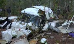 Ambulans uçağı düştü: 7 kişi hayatını kaybetti Kaynak: haber.aero