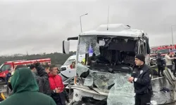 Polis Servisi Kaza Yaptı: 1 Şehit, 16 Yaralı