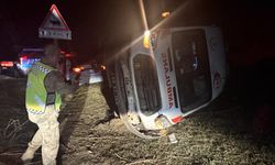 2 İlde Ambulans Kazası : 9 Yaralı