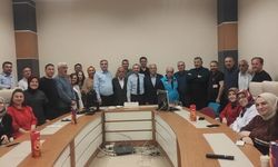 Vezirköprü'de Emekliye Ayrılan Hastane Çalışanlarına Duygusal Veda Töreni