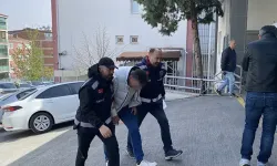 Güne Operasyonla Başlandı. 4'ü Doktor 18 Kişi Şafak Baskını İle Evlerinden Alındı