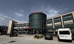 Sağlıkta şiddet sürüyor: Yasak bölgeye girip kardiyoloğa saldırdı