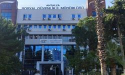 SGK Antalya'da 200 bin Euro Rüşvet Skandalı: İl Müdürü Soruşturma Bitmeden Görevden Alındı