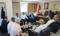 Sağlık Müdürü AK Parti’de toplantıya katıldı: Başkanların taleplerini dinledi