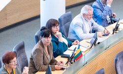 Litvanya'nın Kırsal Bölgelere Doktor Sevk Planı: Genç Hekimlerden Anayasa Tepkisi Litvanya parlament