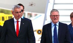 Bakan MEMİŞOĞLU İngiltere Başbakanı Starmer’i karşıladı