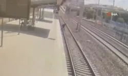 Tren raylarına atlayan doktor yaşamını yitirdi