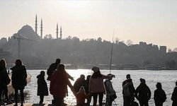 Mevsim Geçişleri Ruh Sağlığını Etkiliyor: Uzmanlar Belirtilerin İki Haftayı Aşmasına Dikkat Çekiyor