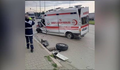 TIR ile ambulans çarpıştı; 1 yaralı!