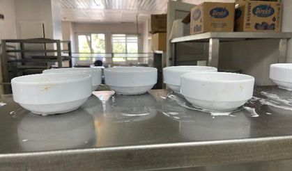 Eğitim ve Araştırma Hastanesi Yemekhanesinde Hijyen Skandalı İddiası