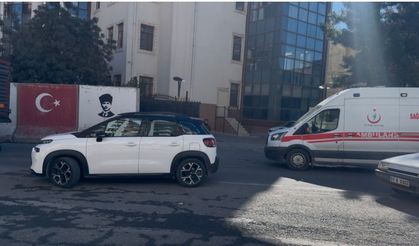 'Fermuar sistemi' uygulanmayınca ambulans ters yönden ilerledi