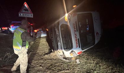 2 İlde Ambulans Kazası : 9 Yaralı