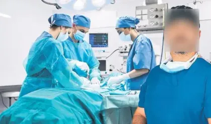 Ünlü Doktora Hatalı Ameliyattan Hapis Cezası Verildi