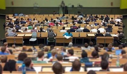 Ak Parti: Üniversite öğrenci affı geliyor