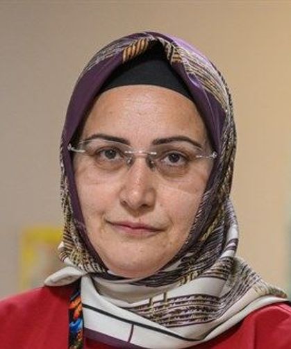 Songül Ebe: 30 Yılda 1500 Bebek Dünyaya Getirdi