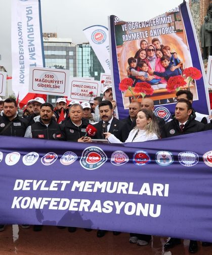 1 Mayıs’ta Taksim’den Birlik Mesajı: Kamu Çalışanlarının Talepleri Dile Getirildi