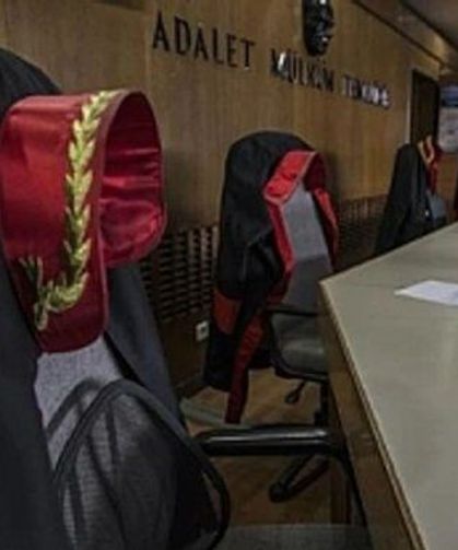 İzmir'de Yaşlı Bakımevindeki Ölüm Davasında Doktora Hapis ve Para Cezası