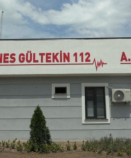 Dr. Enes Gültekin'in adı yaşatılıyor: Bolu'da yangında kaybedilen 8 yakının anısına 112 istasyonu hizmete girdi