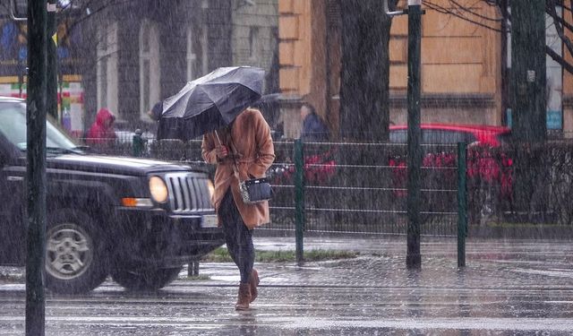 Meteoroloji uyardı: Hafta sonu yağışlar yurt genelinde sürecek