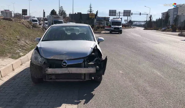 Ambulans Kazası! Sağlık personeli ve Sürücü Yaralandı!