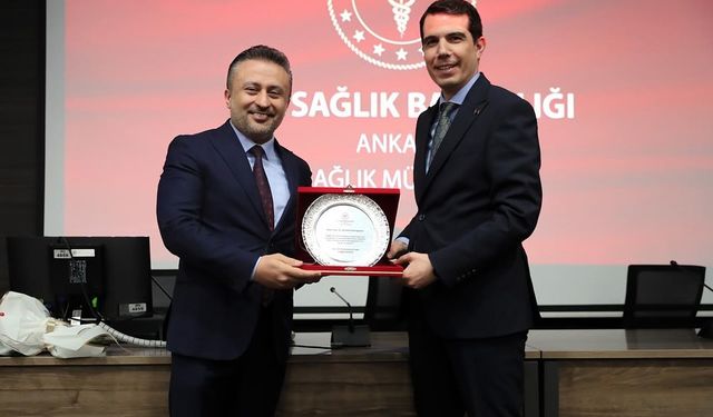 6 yıl boyunca Sağlık Hizmetleri Başkanı olarak görev yapmıştı