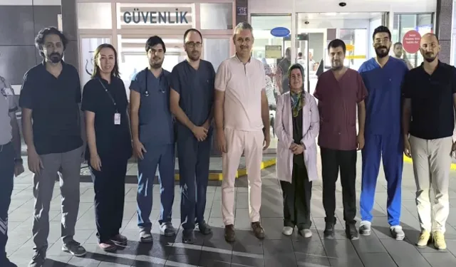 Gece mesaisine sürpriz ziyaret!  İl Sağlık Müdürü sahada!