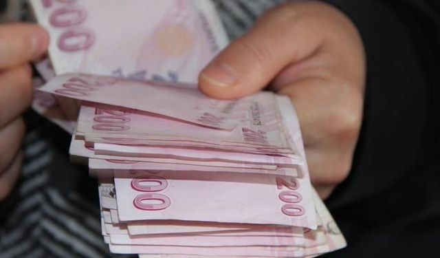 Kamu işçisi zam bekliyordu! Hükümetin üçüncü zam teklifi ortaya çıktı